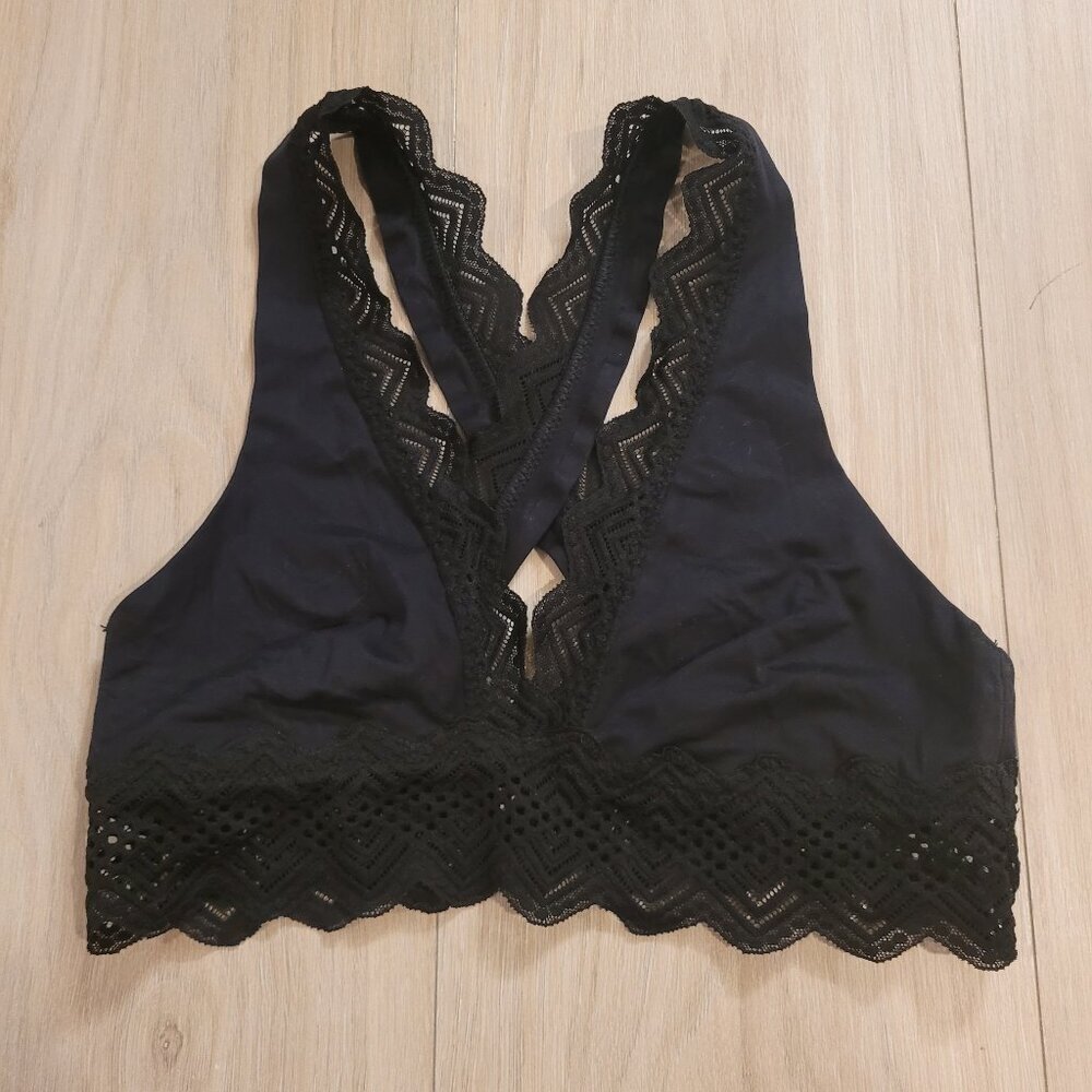 AERIE | Scalloped Lace Cross-Back Bralette | Sz. S